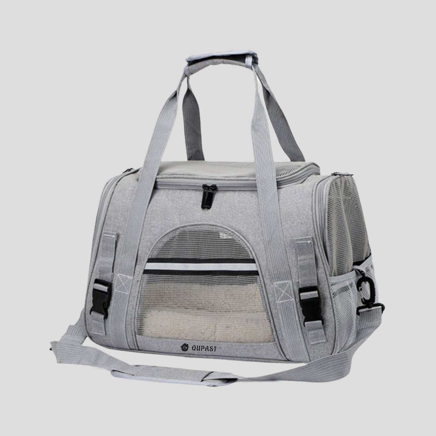 Car-mounted breathable pet carrier for outdoor use